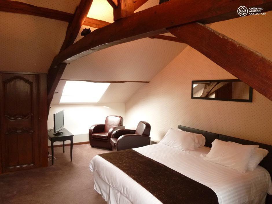 Hotel Grand Monarque 아제르히도 객실 사진